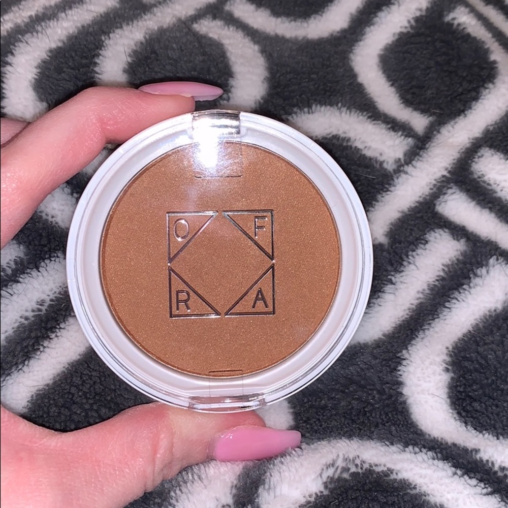 NWT OFRA BRONZER